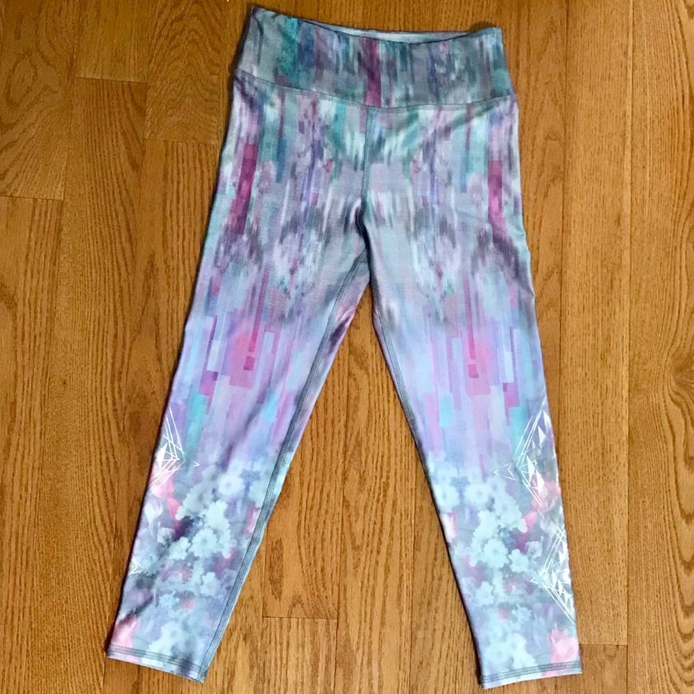Evolution and Creation Crop Leggings
